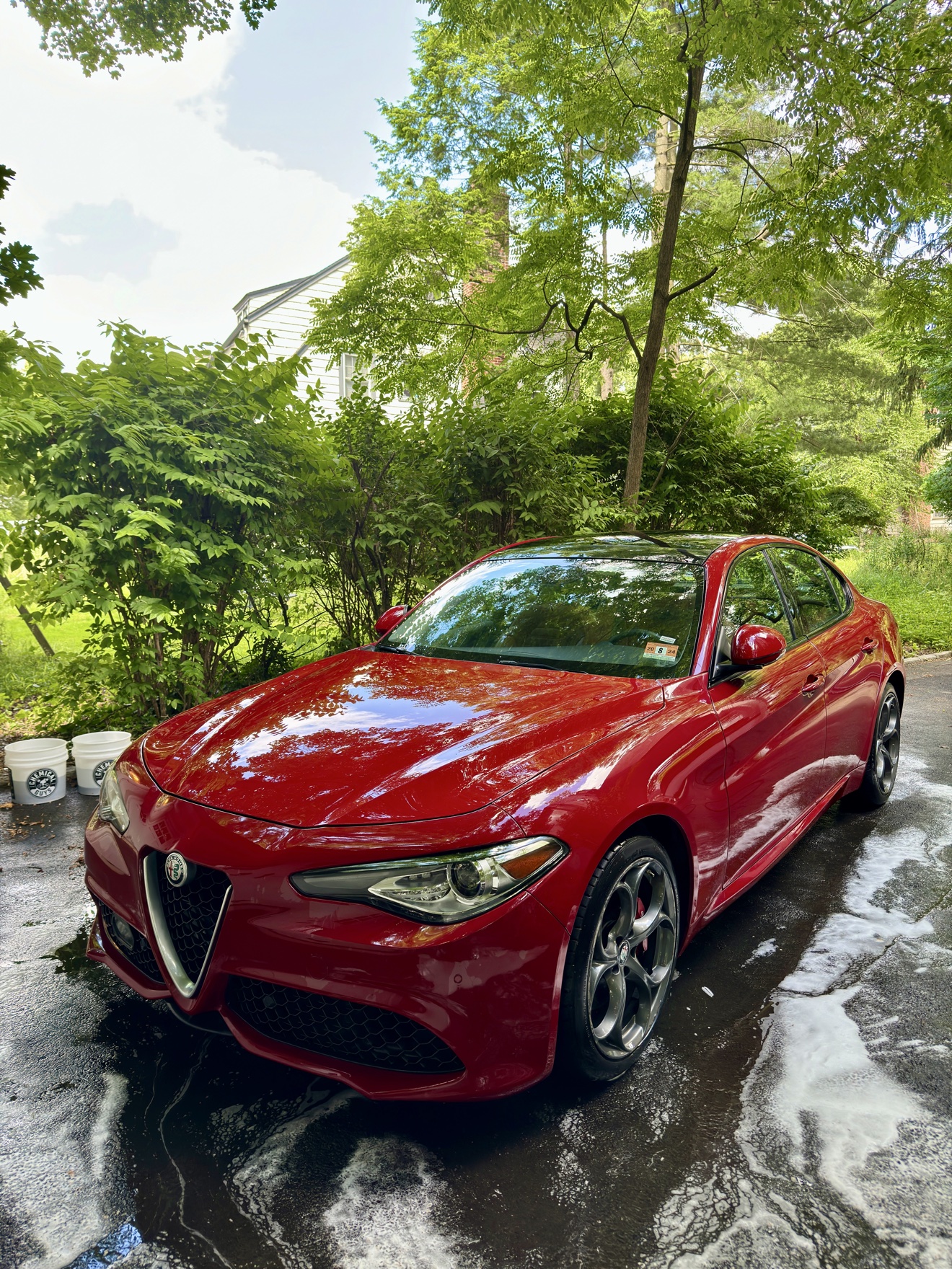 Red Alfa Romeo Giulia Q4 after detailing