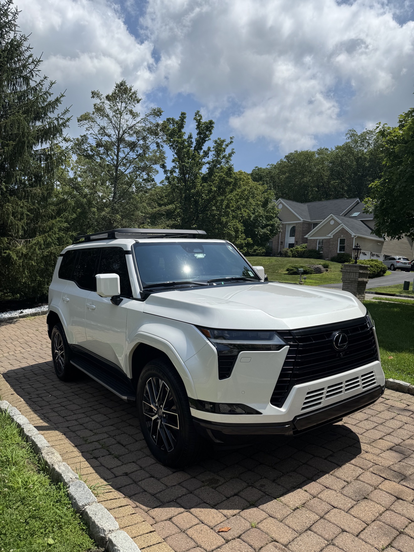 White Lexus GX550 after detailing