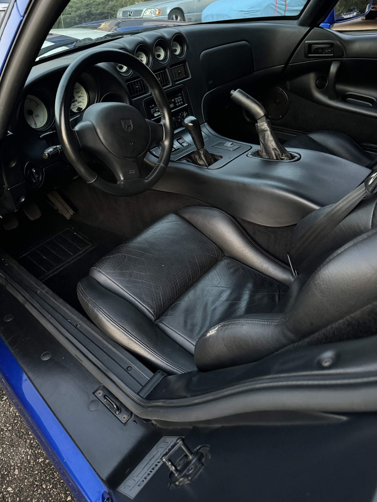 Dodge Viper GTS driver seat and steering wheel in black leather